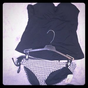 Two piece swim wear (top)Ambrielle (bot)Arizona